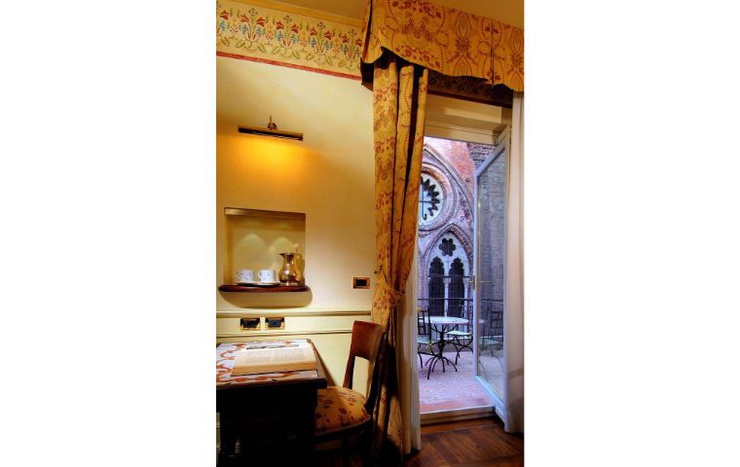 Premium doppelzimmer mit terrasse art hotel commercianti bologna Premium doppelzimmer mit terrasse art hotel commercianti bologna