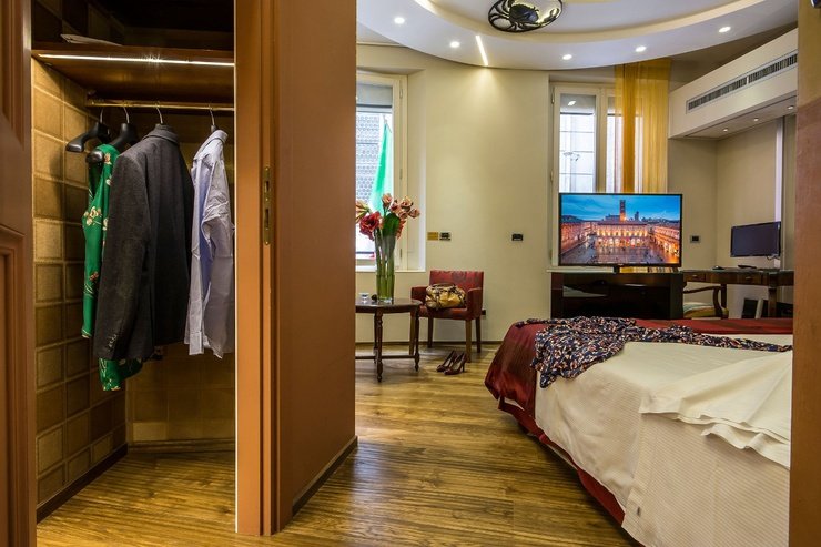 Junior deluxe suite art hotel commercianti bologna Junior deluxe suite art hotel commercianti bologna