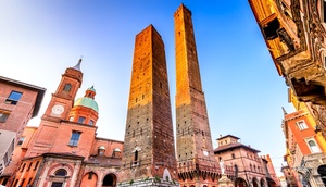 Die zwei türme  Art Hotel Commercianti Bologna