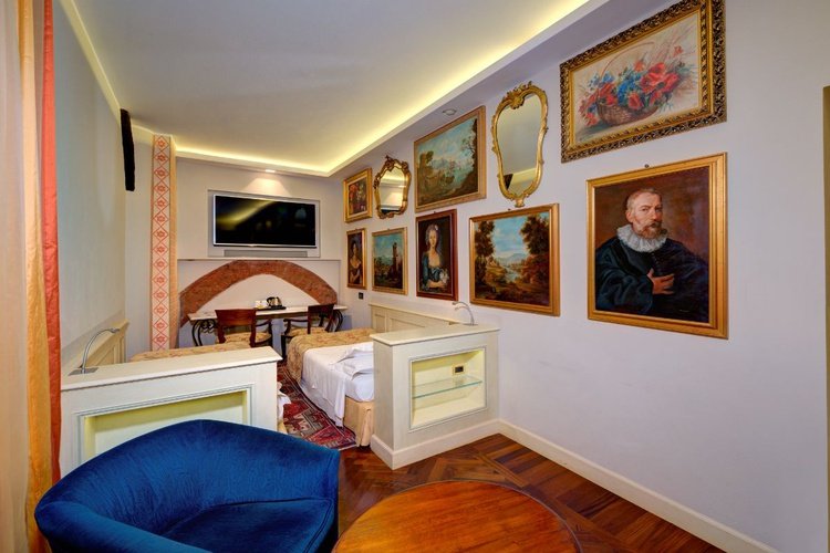 Klassisches doppelzimmer art hotel commercianti bologna Klassisches doppelzimmer art hotel commercianti bologna