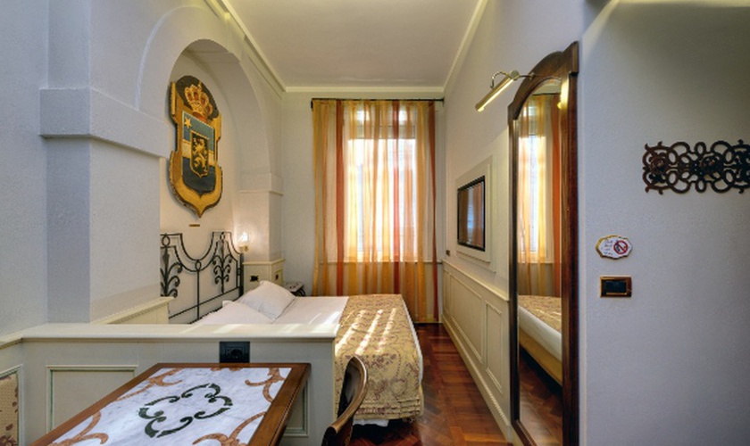 Klassisches doppelzimmer Art Hotel Commercianti Bologna Klassisches doppelzimmer Art Hotel Commercianti Bologna