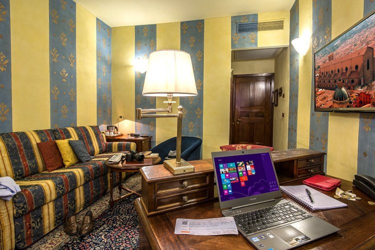 Suiten art hotel commercianti bologna Suiten art hotel commercianti bologna