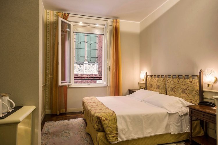 Klassisches doppelzimmer art hotel commercianti bologna Klassisches doppelzimmer art hotel commercianti bologna