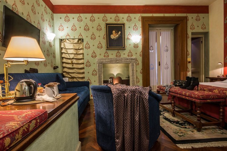 Junior deluxe suite art hotel commercianti bologna Junior deluxe suite art hotel commercianti bologna