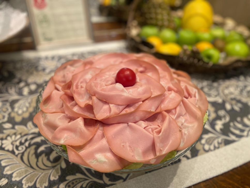 MORTADELLA, A TASTE AND A STORY FROM BOLOGNA Art Hotel Commercianti Bologna MORTADELLA, A TASTE AND A STORY FROM BOLOGNA Art Hotel Commercianti Bologna